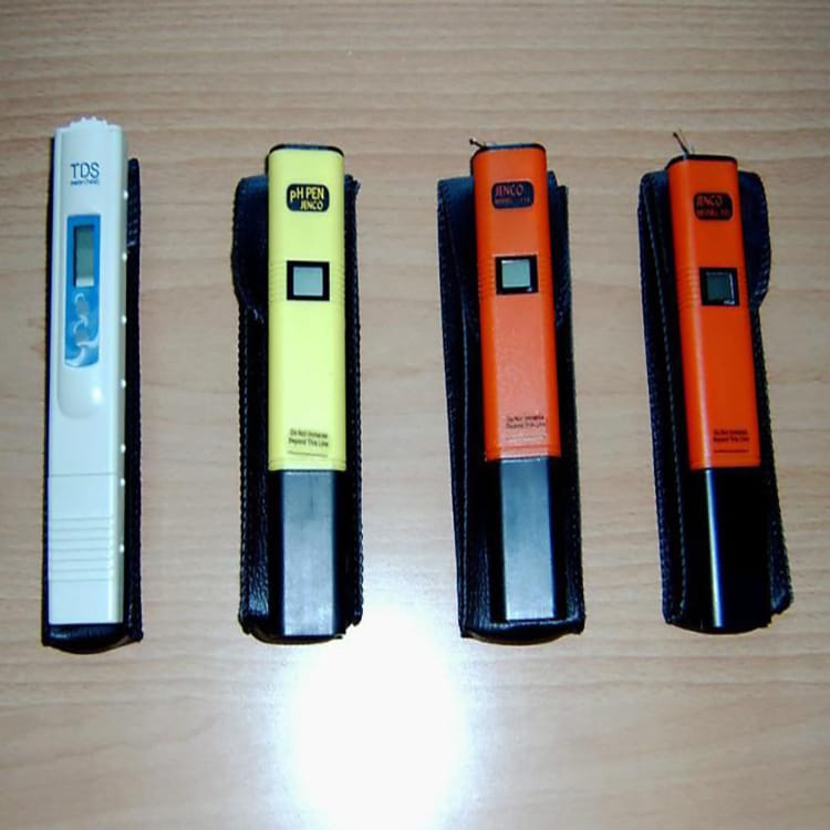 任氏610型筆式數(shù)顯pH 計(jì)圖3